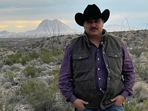 Meet your Posher, Luis